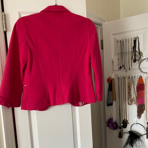 Blazer - Picture 3 of 4